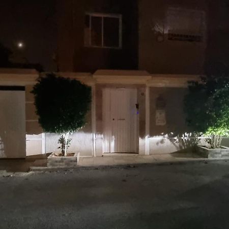 L'Andalousia "10 Minutes From Airport" Villa Ariana Exterior photo